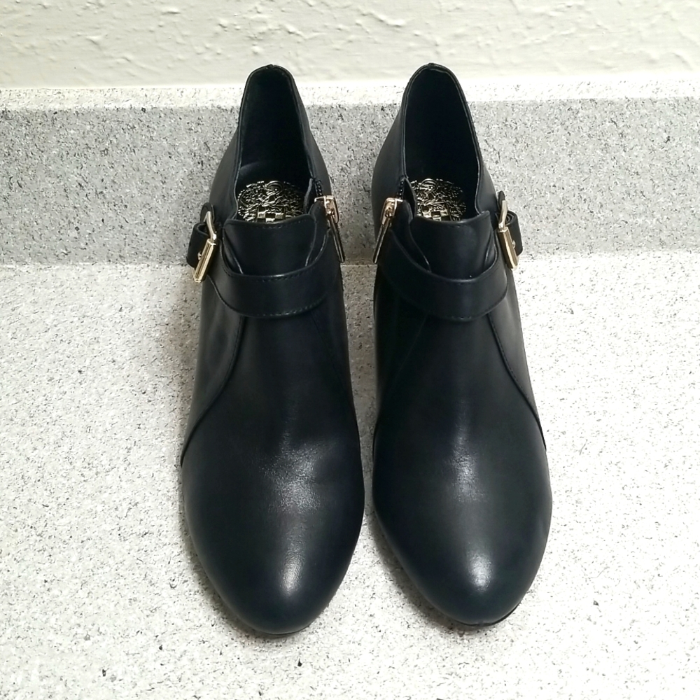Vince Camuto Leather Vonilesa Booties